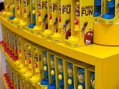 -m豆巧克力世界(上海世茂广场店)