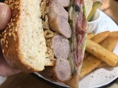 德国盘肠汉堡-HELLO 27 意面·沙拉·帕尼尼