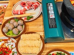 -黔二妞地摊火锅(龙华清湖店)