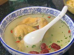 农家土鸡汤-七的湖·晚芳亭·阳澄湖农家菜·大闸蟹(莲花岛店)