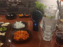 -肉甲韩国木炭烤肉(新壹街1店)