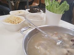 -一席地·本地鸡窝·杭帮鸡火锅(萧山银隆百货店)