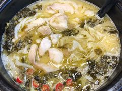 -灵芝妹子海鲜米线(香炉礁山姆店)
