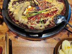 -四小区火锅·巷子里的重庆火锅(花照壁店)