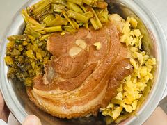 -梁阿婆廿年老牌扣肉糯米饭