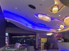 -日月光中心广场