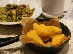 -必胜客(WOW中心城店)
