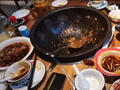 -晨皓祥人民公社铁锅炖菜(西华苑店)