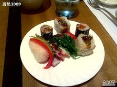 -岷山饭店-芝芝自助餐厅