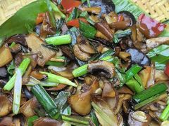 -云海肴·汽锅鸡·云南菜(天山百盛优客店)