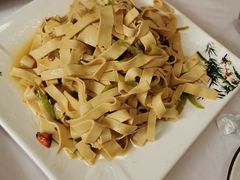 尖椒豆皮-宾朋海鲜美食餐厅·特色美食(兴海路店)