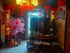 -莱仪堂艾灸经络养生馆(武威东路店)