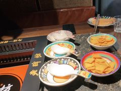 -老牌坊云南鱼豆花火锅(哈西万达店)