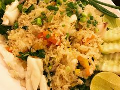 -J Daeng Seafood