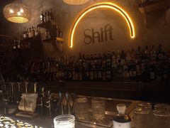 -Shift cocktail bar鸡尾酒吧