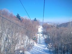 -亚布力新体委滑雪场