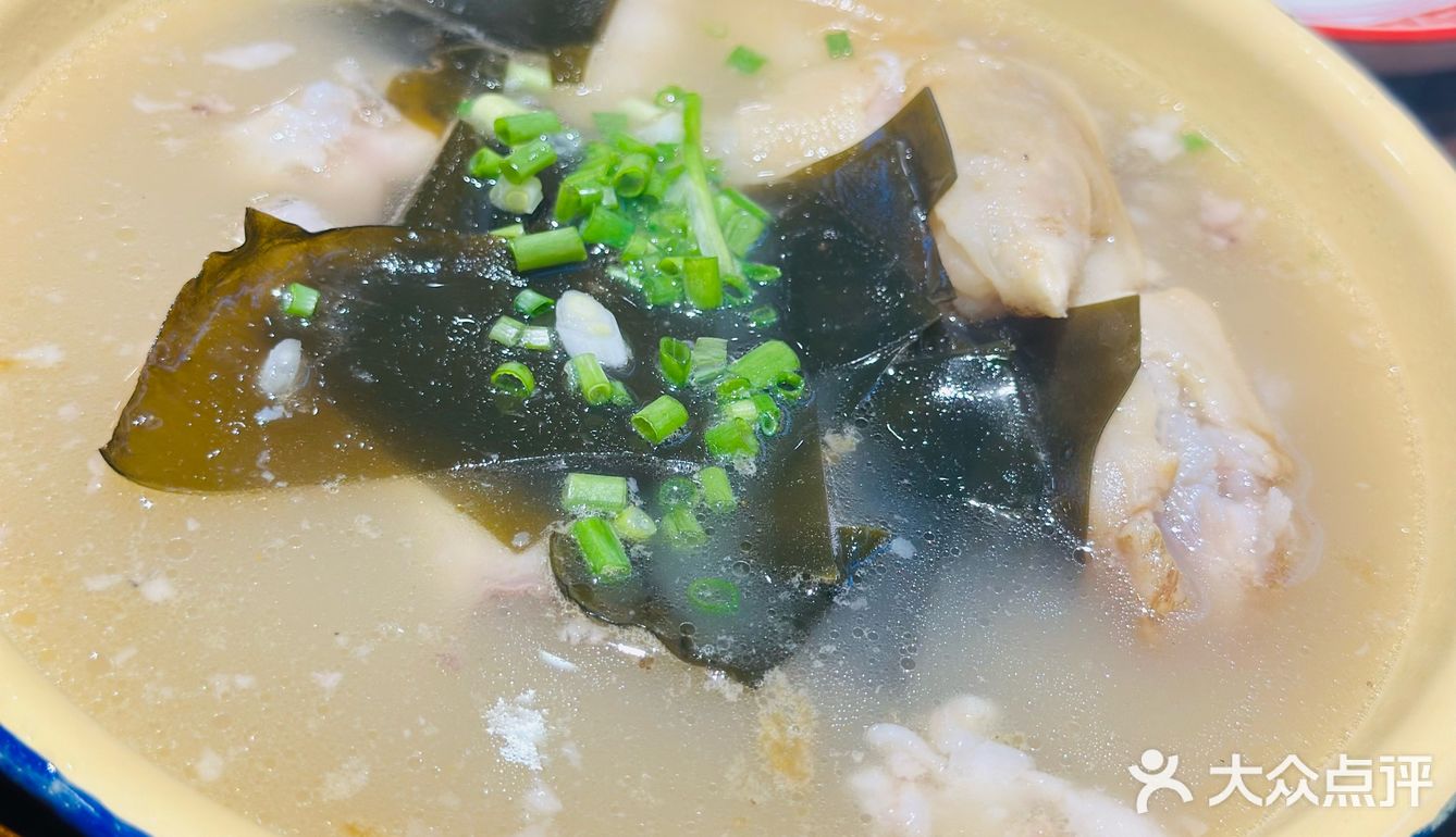 终于吃到正宗Duang Duang的蹄花儿