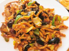 鱼香肉丝-小船渔村·大连菜(明泽街店)