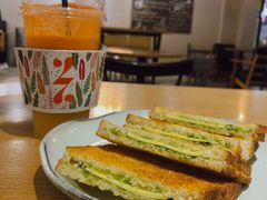 -HELLO 27 意面·沙拉·帕尼尼