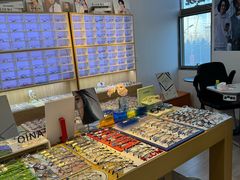 -天空之镜眼镜店蔡司依视路配镜授权零售店(望京颐堤港店)
