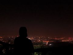 -鬼笑石后山停车场