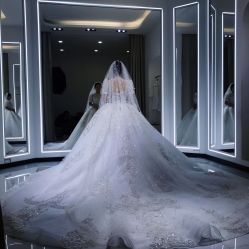 -禕·愫白婚纱商店