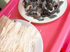 -华威达牛庄(黄埔大道西店)