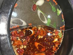 -川麻婆泥锅涮肚·串串火锅(物资学院店)