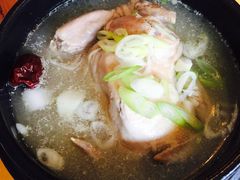 滋补参鸡汤-长寿参鸡汤(朝韩风情街店)