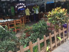 -四川小胡子海鲜(丁村万人海鲜广场店)