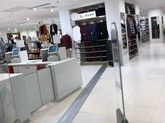 -优衣库(重庆星光时代广场店)