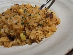 -MONICH牛排融合餐厅(和义大道购物中心店)