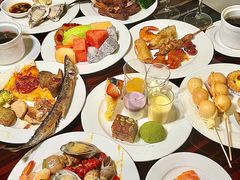 -广州万富希尔顿酒店·感趣自助餐厅·金秋蟹宴生蚝海鲜刺身烧烤