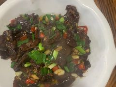 大蒜辣椒炒腊牛肉-秀妈厨房(灰汤老店)