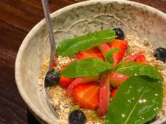 酸奶碗-Brut Eatery Wine Bar & Restaurant (建国东路店)