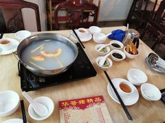 -华哥新鲜猪精品美食