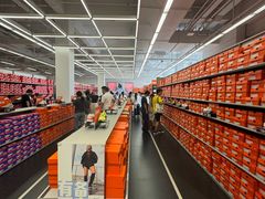 -NIKE上海青浦换季优惠店