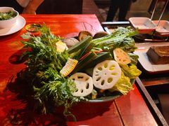 蔬菜拼盘-小龙翻大江文化火锅(宽窄店)