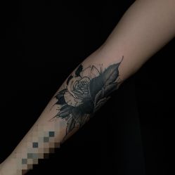 -木子·纹身店TATTOO穿孔·洗纹身