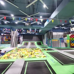 -反弹蹦床公园·亲子乐园·团建·派对(尚品奥莱店)