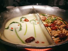 -湊湊火锅·茶憩(打浦桥日月光店)