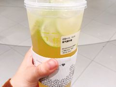 霸气绿柠茶-奈雪的茶(新天地广场PRO店)