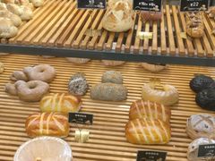 -焙丽拾光(麦凯乐直营店)