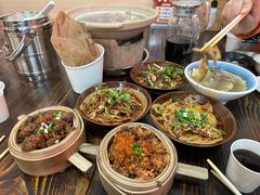 -冯烫烫跷脚牛肉·川菜小馆(武胜西街店)
