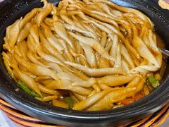 手工鱼鱼-王村姑老土炕莜面村(桥东店)