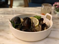 法国白酒青口锅-The Rug Cafe(王府中环店)
