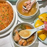 开饭了！今晚吃粤菜大餐😃😃
