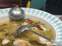 -姚姚酸菜鱼·金戈戈香港豉油鸡(喜荟城联名店)