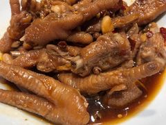 -魏铭鱼头捞饭(晋阳路店)