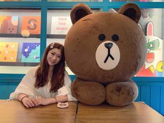 -LINE FRIENDS Garosu-gil Flagship Store
